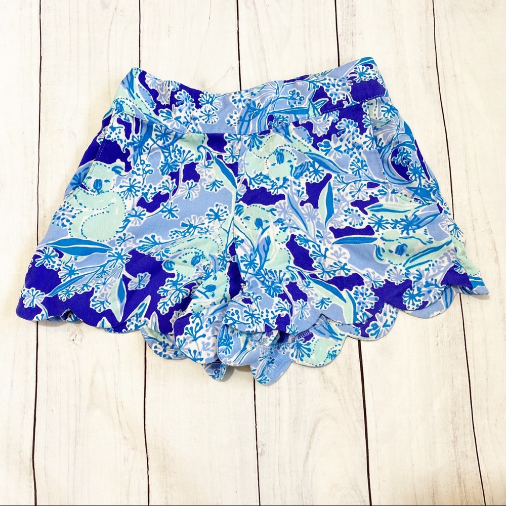 Lilly Pulitzer Women’s scalloped shorts